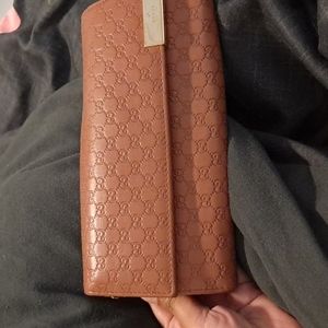 Gucci wallet, salmon colored,